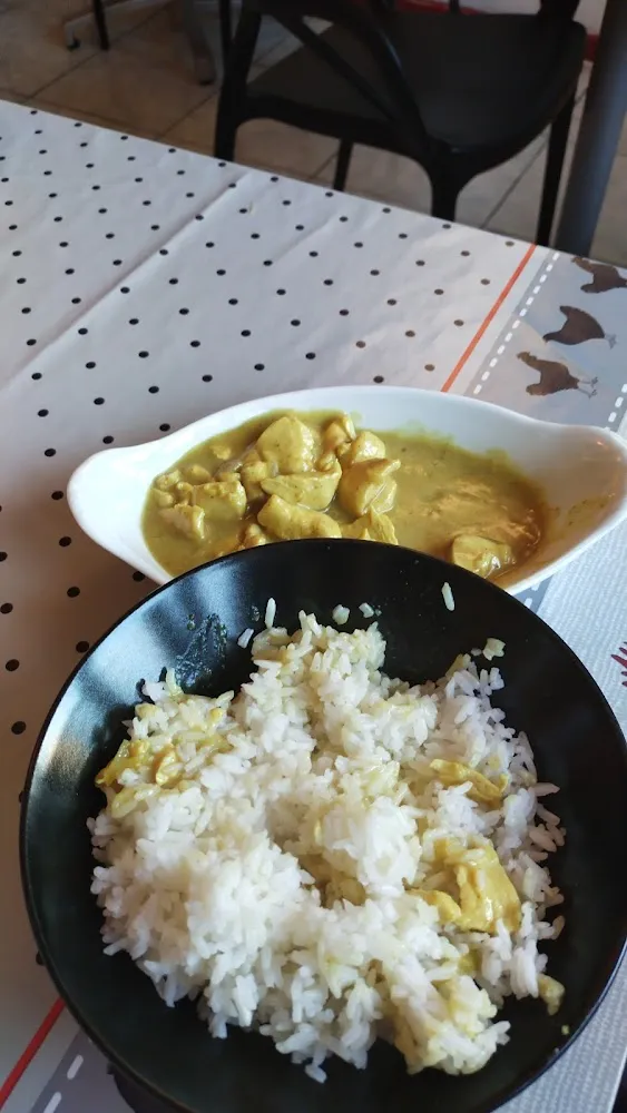 Riz Nature Et Poulet Au Curry